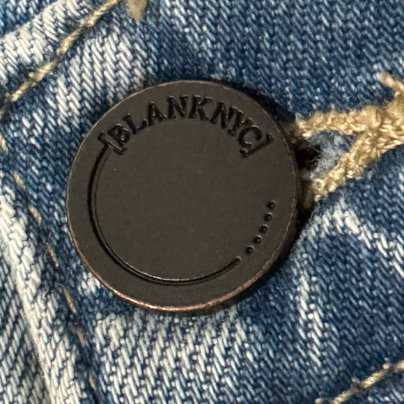 BLANKNYC Designer Denim Jean Shorts Beachy Raw Hem Womens Sz 30 Light Wash - Picture 8 of 9